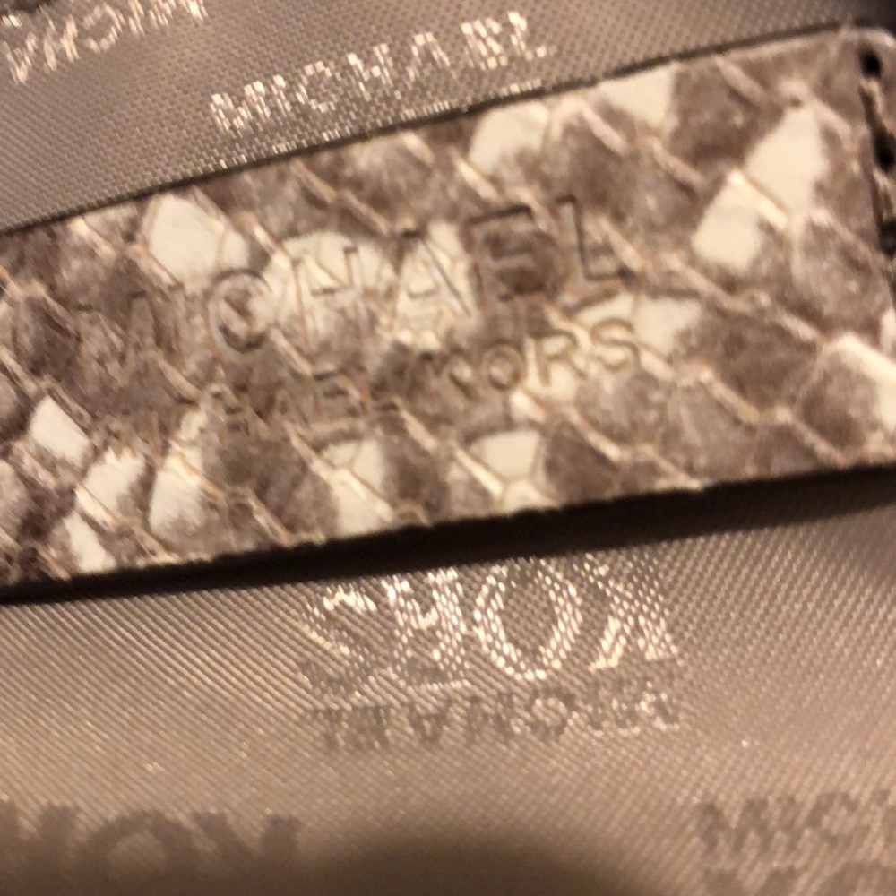 Michael kors Bag - Picture 5 of 8
